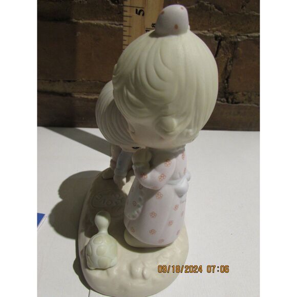 ENESCO PRECIOUS MOMENTS THOU ART MINE BOY AND GIRL TURTLE 1979 E-3113 I LOVE YOU - Picture 8 of 8